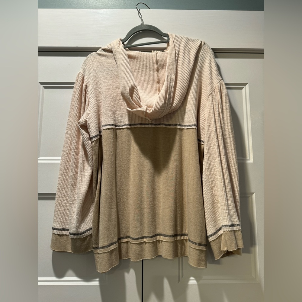 POL sweater - Picture 2 of 3
